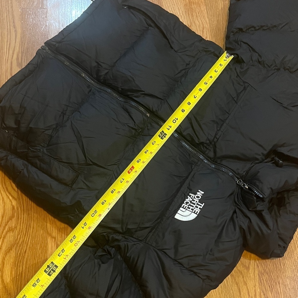 Urban Outfitters x North Face Nuptse Cropped Puffer Jacket Size Large NEW - Picture 7 of 12